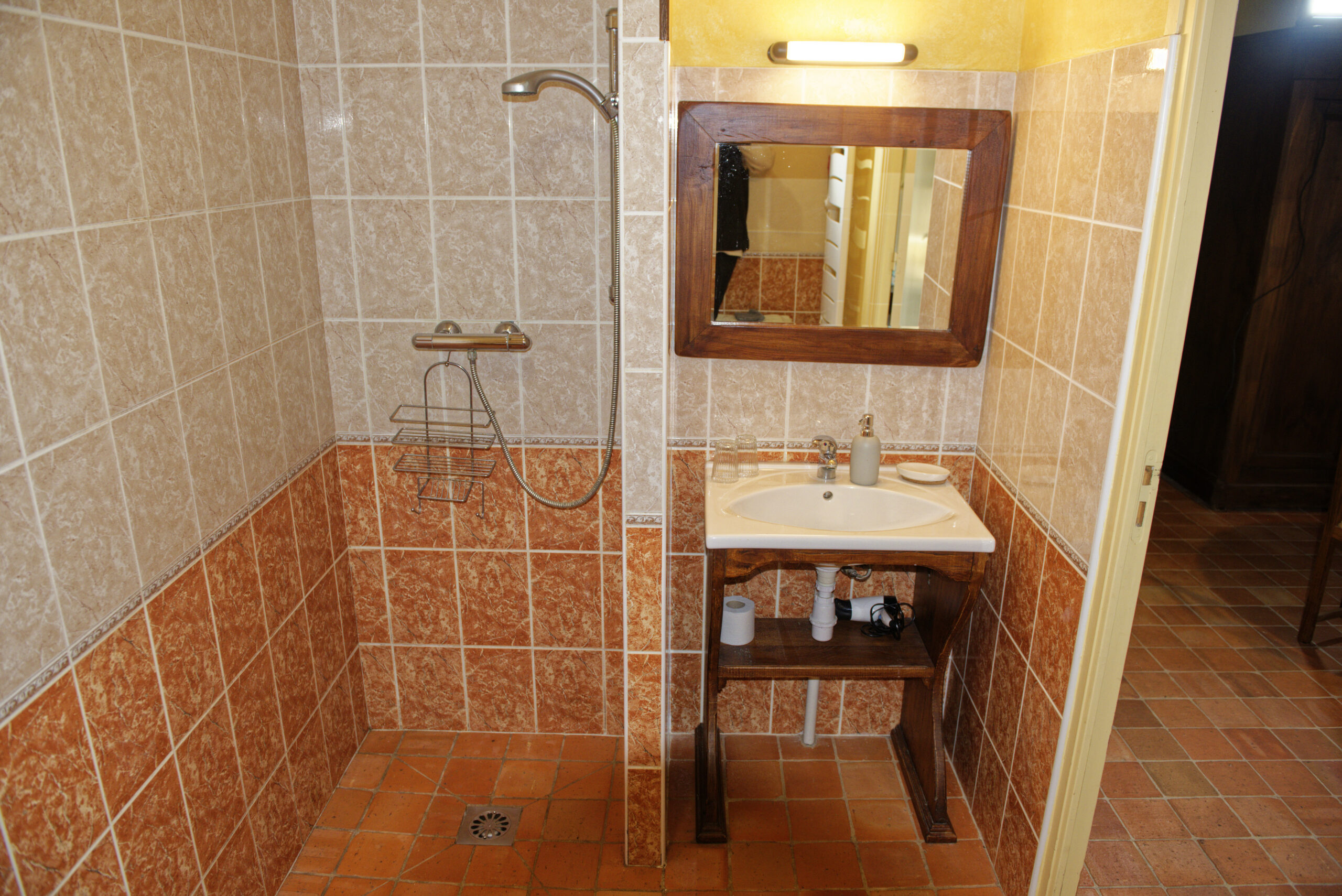 salle d'eau chambre à baldaquin